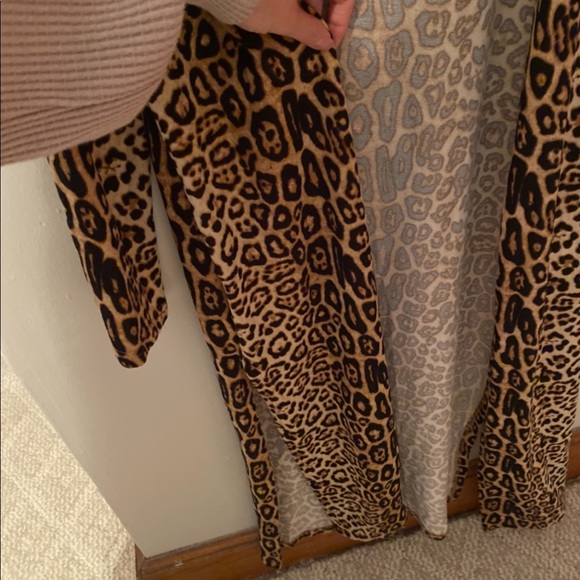 Leopard Duster/Cardigan - Picture 3 of 4